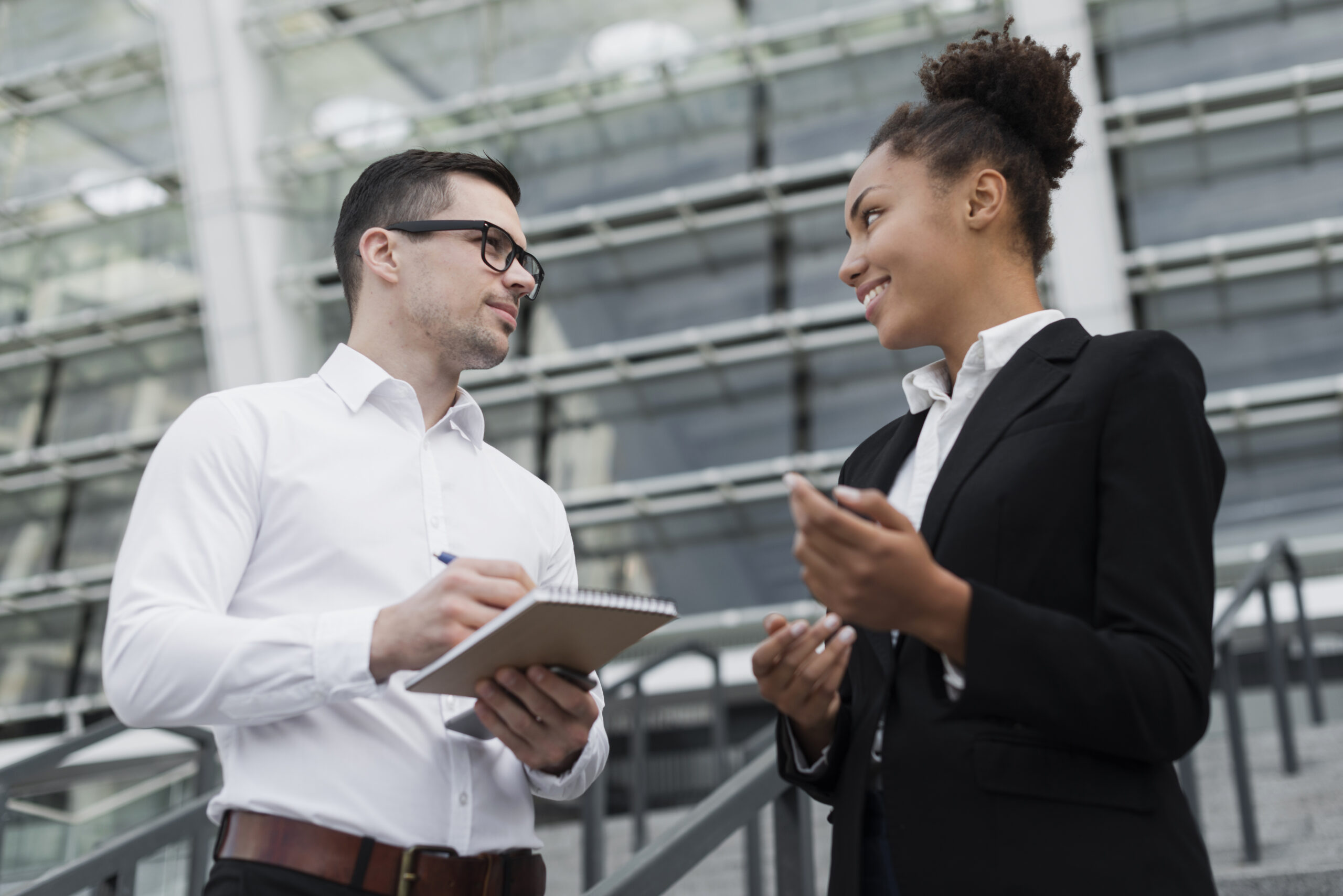 Transformando la Comunicación Empresarial a través de la Innovación Digital